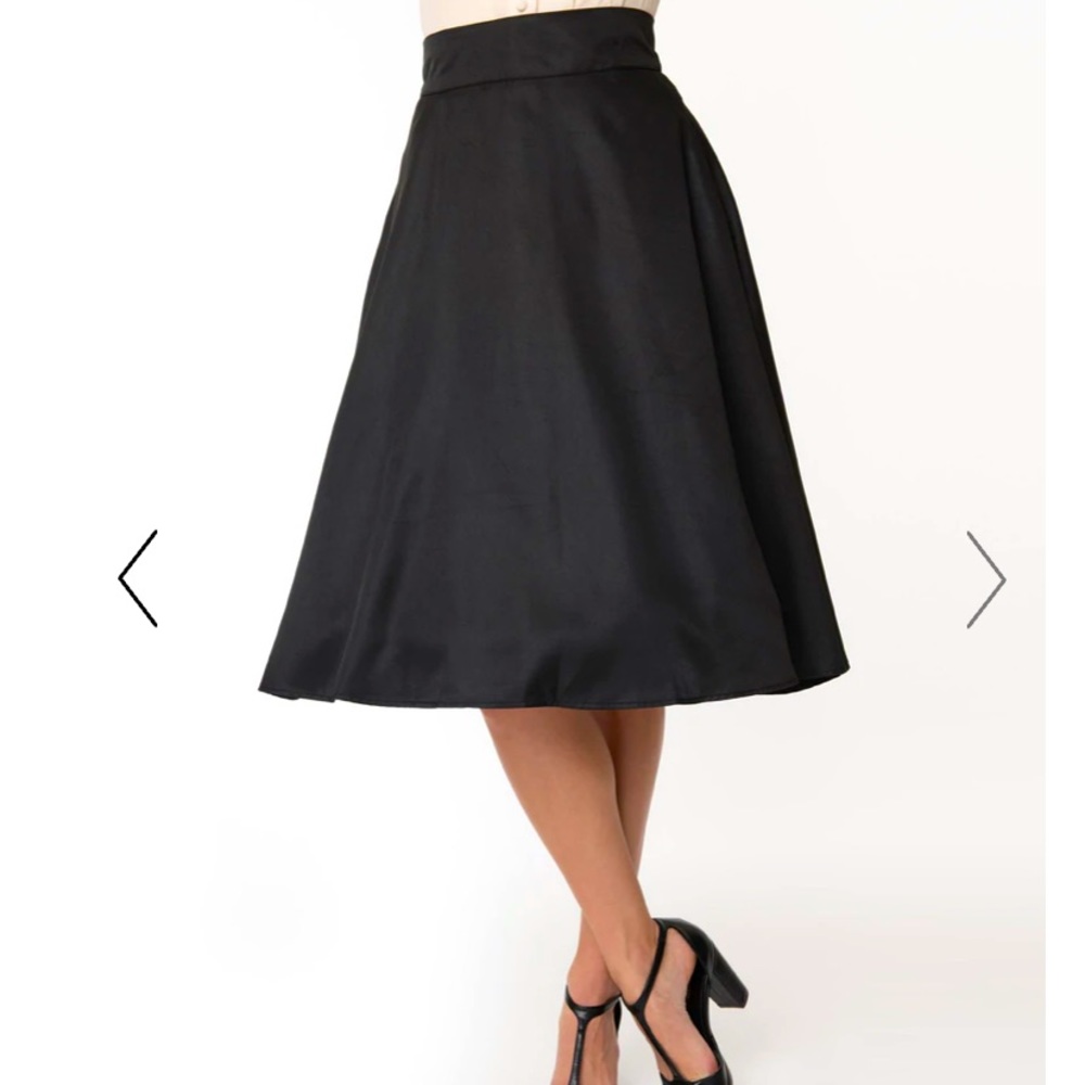 NWT Unique Vintage Retro Style Black High Waisted Vivienne Swing Skirt 🖤